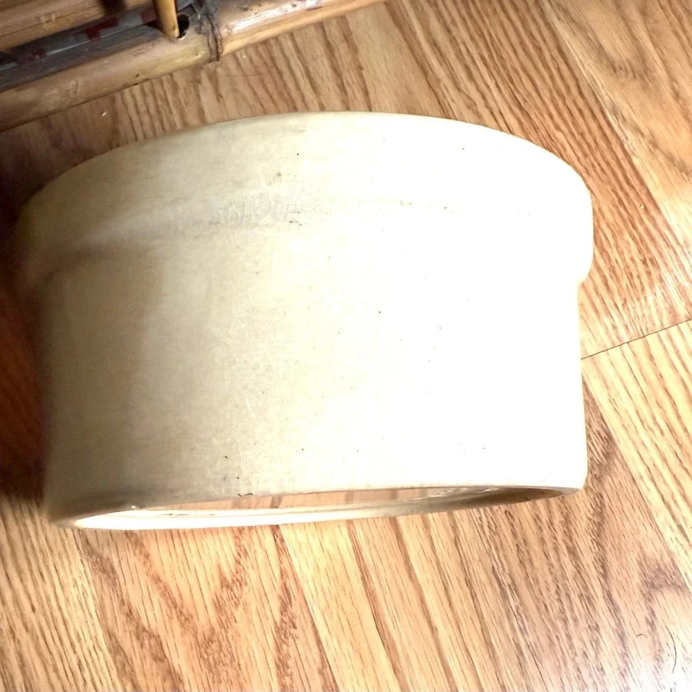 Vintage R.R.P Co.In Roseville,Ohio USA Handmade Ceramic Dog Bowl(5 1/2 feeder)